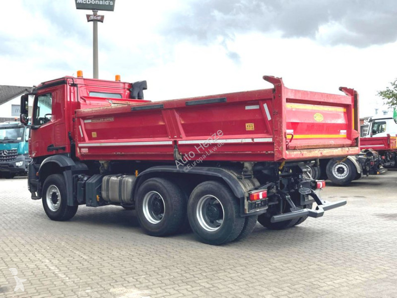 Kamion Mercedes Arocs 2648 6x4 3-Achs Kipper...