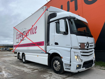 Camion châssis Mercedes