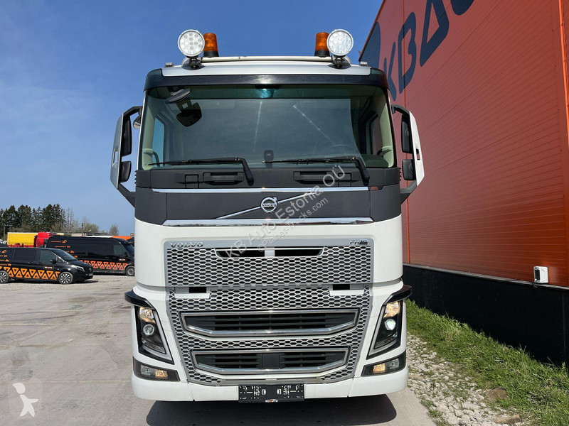 Camion Volvo 750 6x4 RETARDER / TANDEM AXLE...