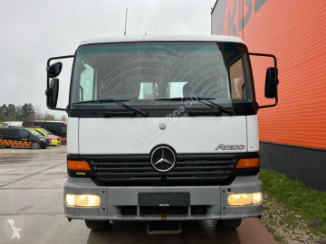 Camion nacelle Mercedes