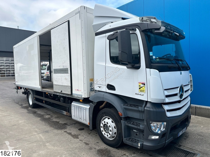 Kamion Mercedes 1842 EURO 6, Dhollandia
