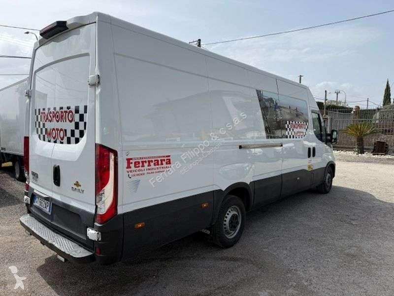 Veicolo commerciale Iveco daily