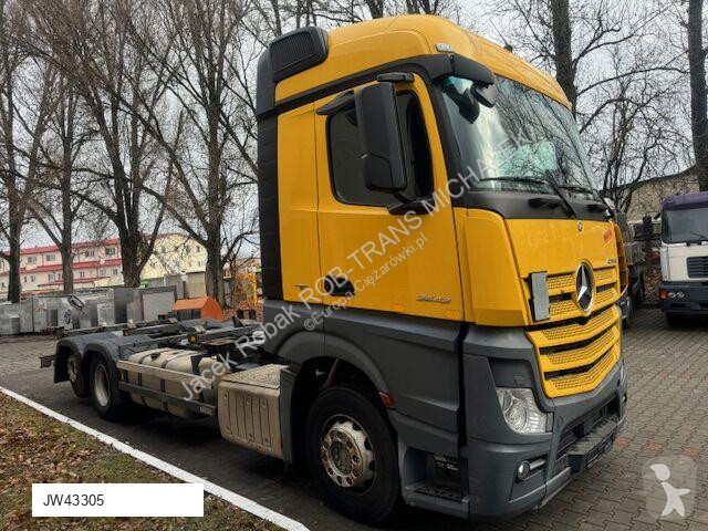 Kamion Mercedes 26-42
