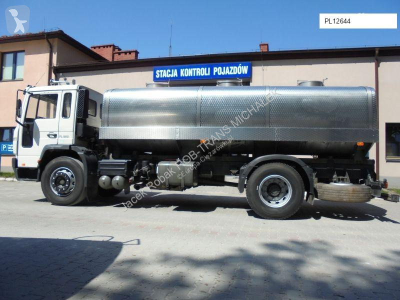 Camión Volvo FL220