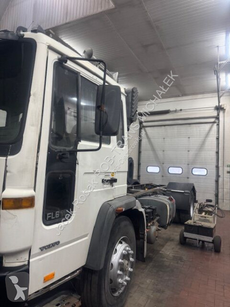 Kamion Volvo FL 618