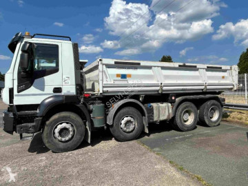 Camión bilateral Iveco