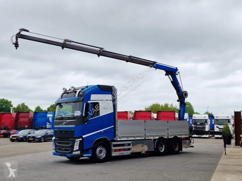 Kamion Volvo 13540 Globetrotter 6x4 - HMF 1920K...