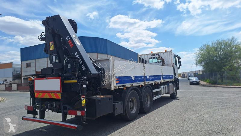 Vrachtwagen Renault 440 6X4