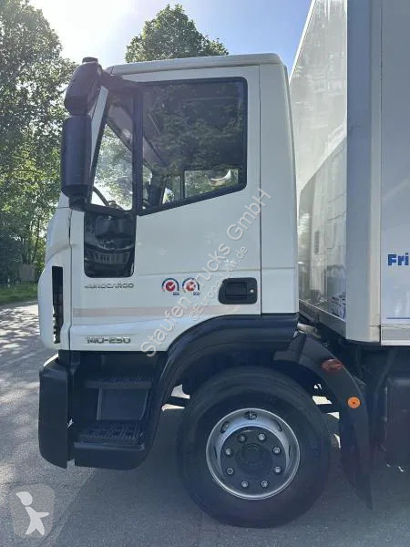 Camion Iveco EuroCargo 140 140-250 Tiefkühl...