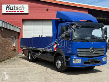 Camion plateau ridelles Mercedes
