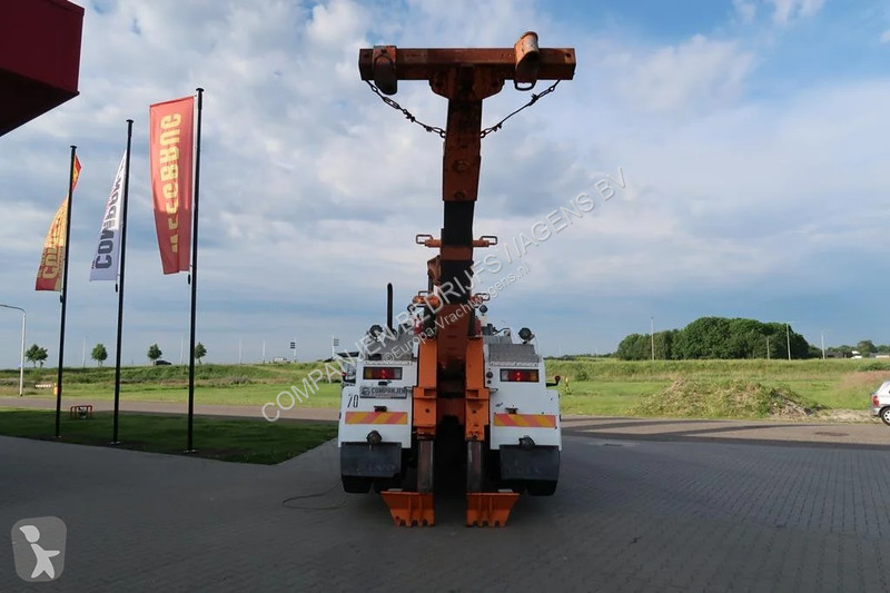 Kamion Volvo NL 10 Towing and recovery vehicle...