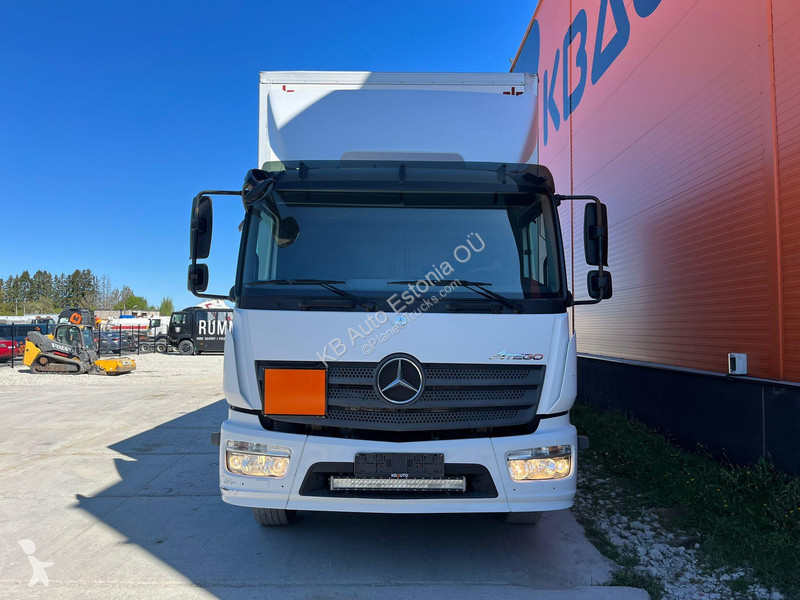 Kamion Mercedes 1524 4x2 BOX L=7547mm