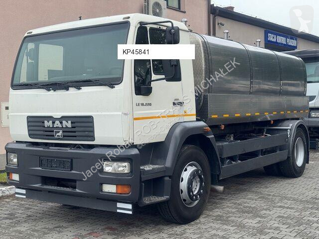 Camião MAN 18-220