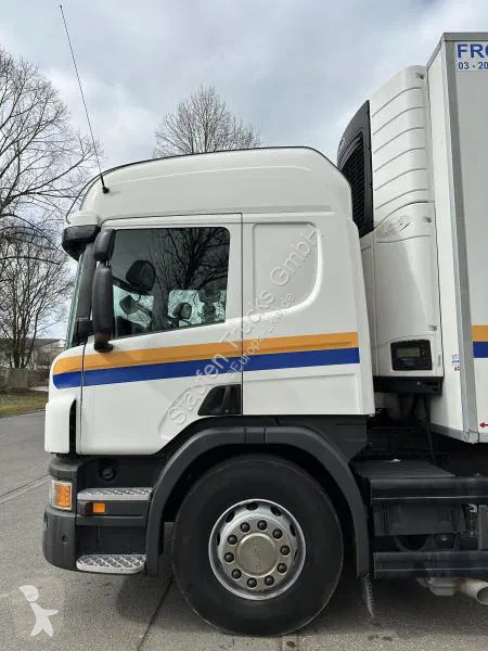 Kamion Scania P410 6x2 Fleisch KW Rohrbahnen...