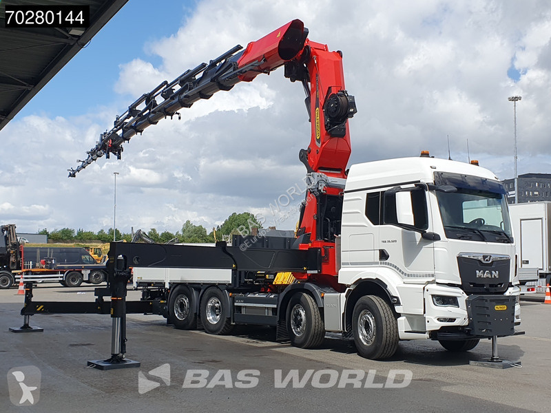 Camion MAN 35.520 8X4 Palfinger PK135.002 TEC 7...