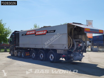 Camion béton malaxeur + pompe Volvo