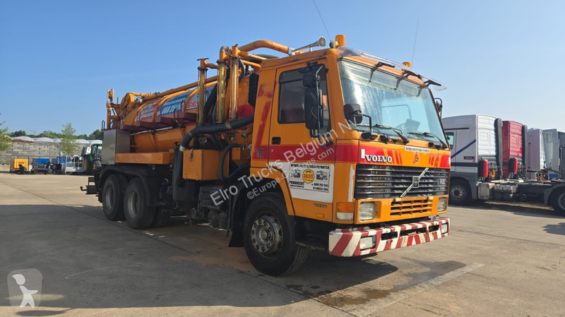 Camion Volvo 10 - 320 (10500L + 1500L / 10...