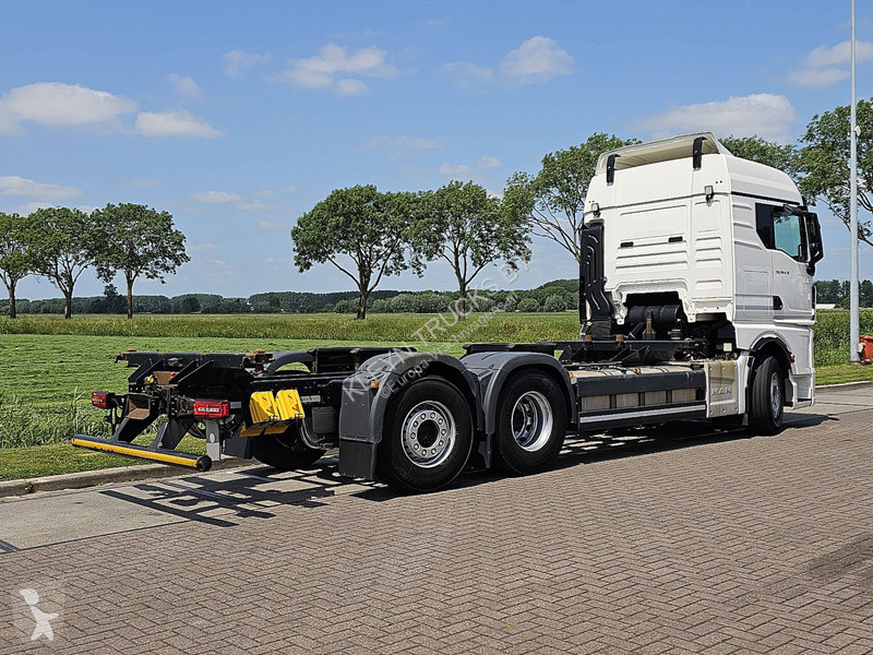 Camião MAN 26.470  TG3 6X2-4 STEERAXLE