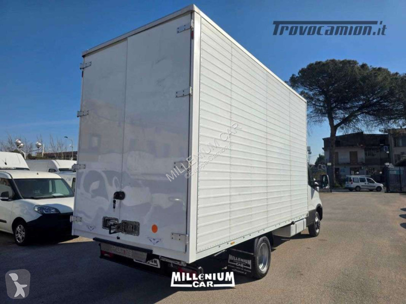 Veicolo commerciale Iveco 35-18 FURGONE 4,50 2020