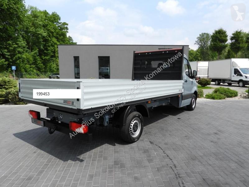 Autoutilitară Mercedes SPRINTER 315 SKRZYNIA 8...