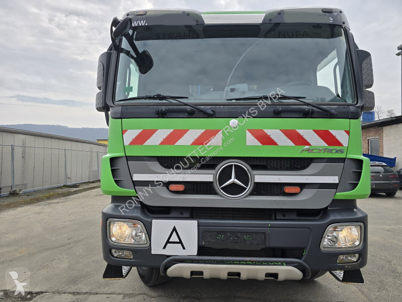 Kamion Mercedes Actros 2032 LA 4x4 Actros 2032...