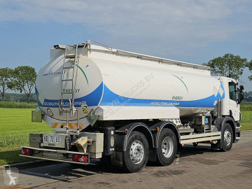 Camion citerne Scania