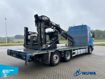 Camion grue Volvo