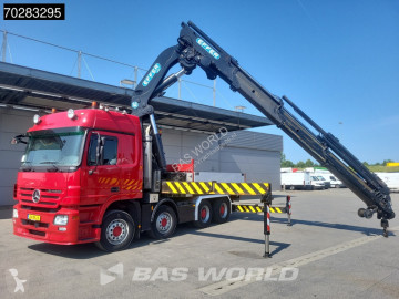 Camion grue Mercedes