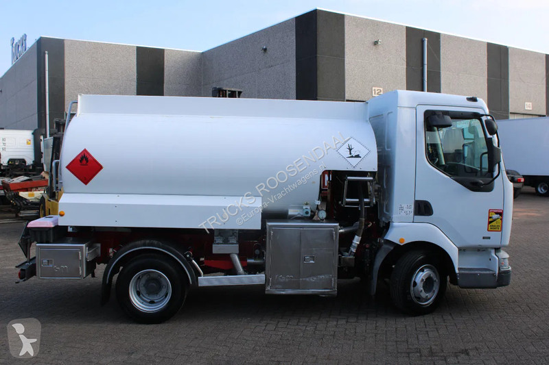 Kamion Renault 250 + 2 COMP + 6180liter + euro...