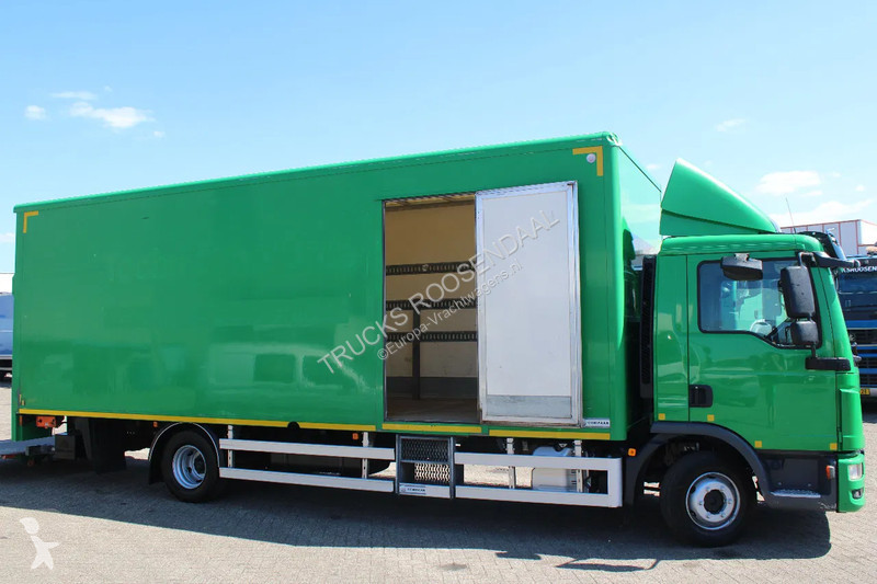 Kamion MAN 12.180 + EURO 6 + LIFT + CAMERA
