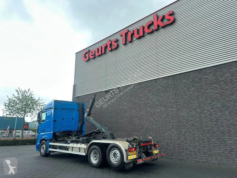 Kamion Mercedes 2545 6X2 MET HIAB MULTILIFT...