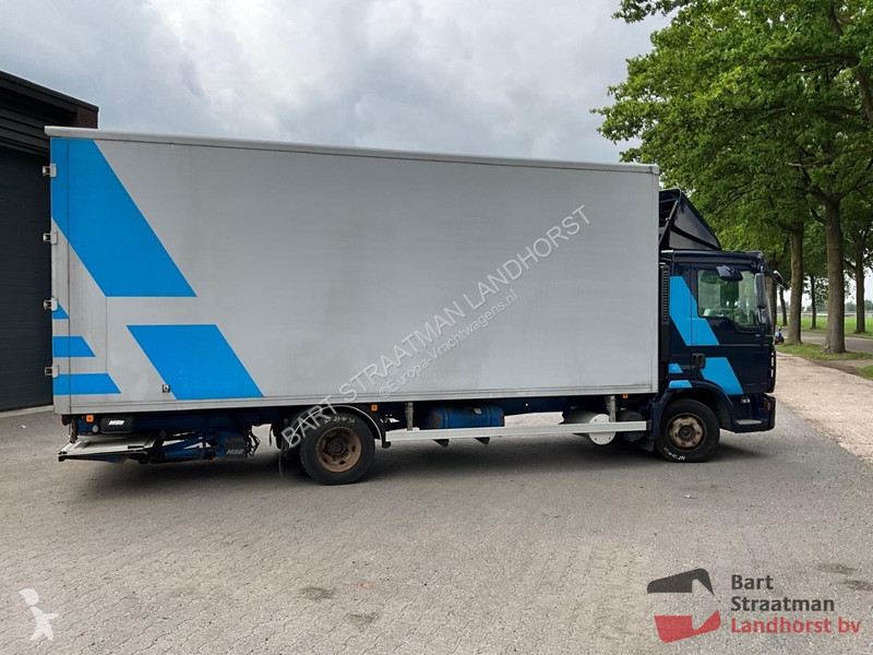 Kamion MAN 8.180 4x2 Euro 4 Bakwagen gesloten...