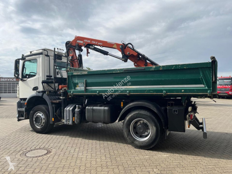 Kamion Mercedes Arocs 1835 K 2-Achs Kipper Kran...