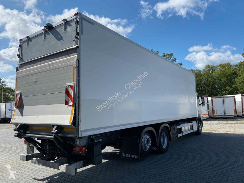 Kamion Volvo 420 23 PALETTE LENK ACHSE EURO 6