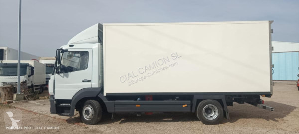 Camion fourgon Mercedes