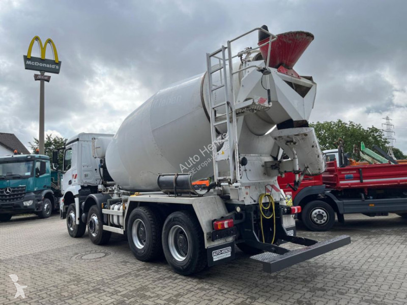 Kamion Mercedes Arocs 3240 B 8x4 Betonmischer...