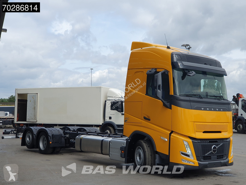 Camion Volvo FH  6X2 NEW chassis! Full air...