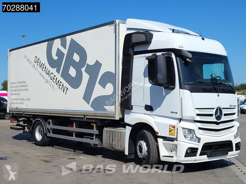 Camión Mercedes 1842 4X2 19tonner BDF box...