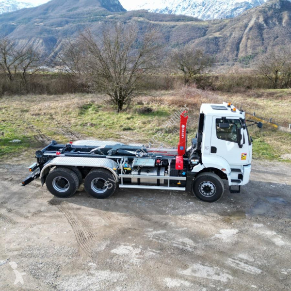 Camion Ford F-LINE