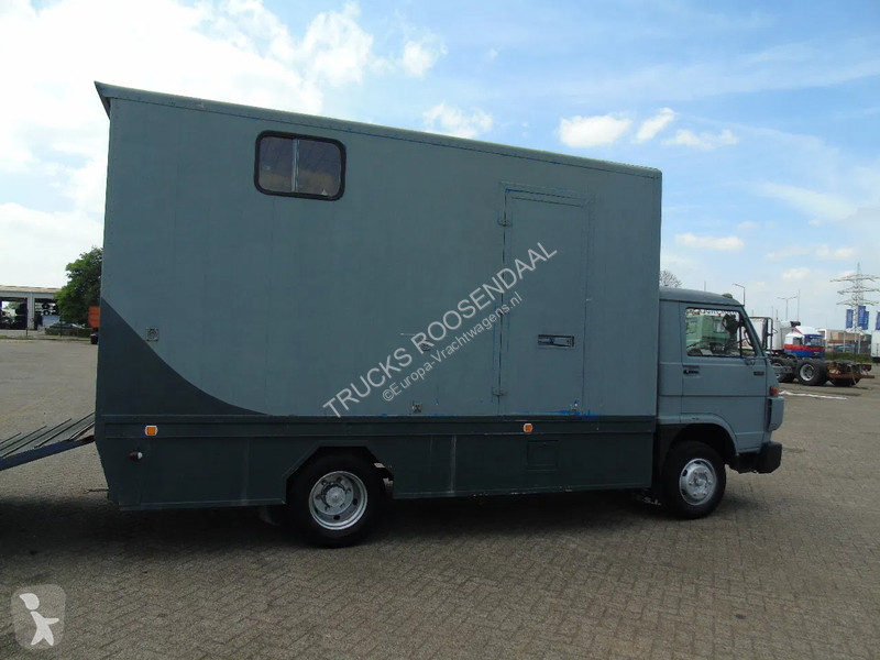 Kamion MAN 150 + 2-3 HORSES + MANUAL