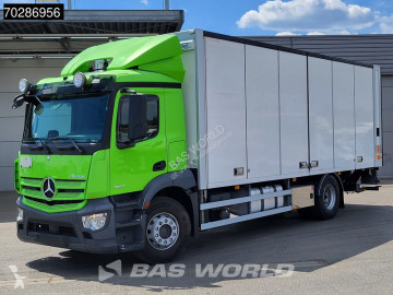 Camion fourgon Mercedes