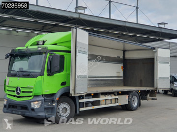 Camion fourgon Mercedes