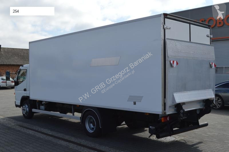 Camion Mitsubishi FUSO CANTER 7C15 REFRIGERATOR...