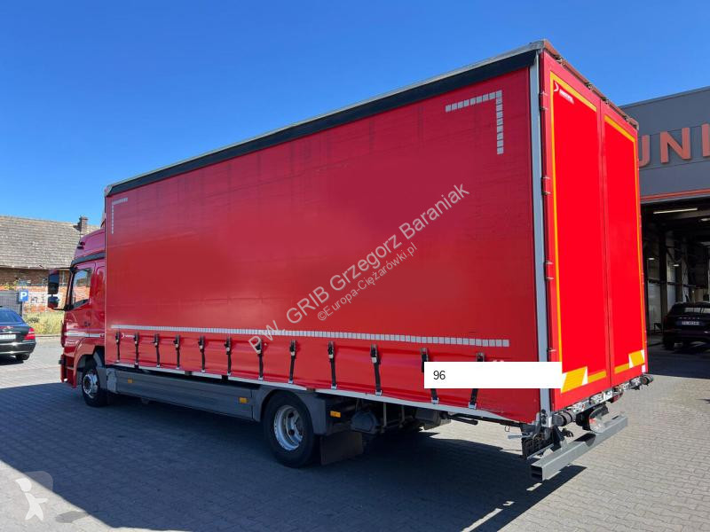 Camion Mercedes ATEGO 824 EURO 6 1.HAND...