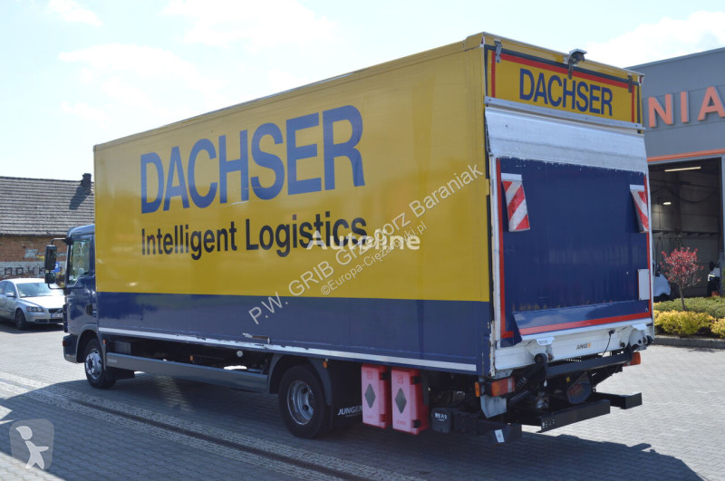 Kamion MAN TGL 12.250 CONTAINER+LIFT 1500 kg