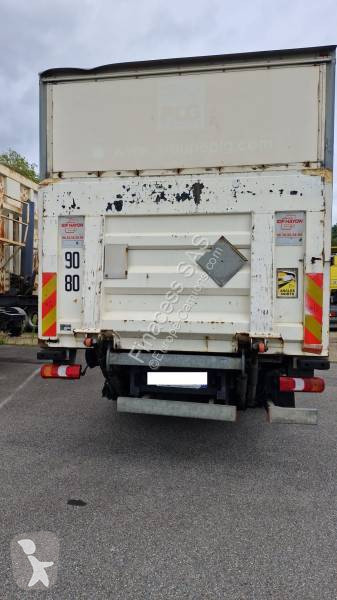 Camion fourgon Mercedes