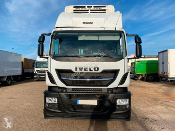 Camion frigo multi température Iveco