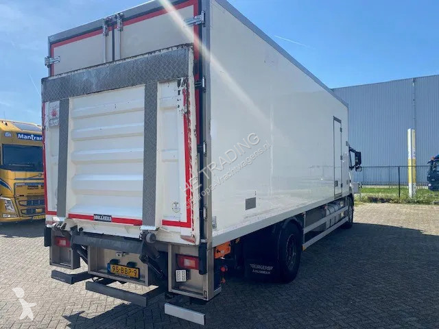 Camion Volvo 330 2 temp koelvriesbak , 760...