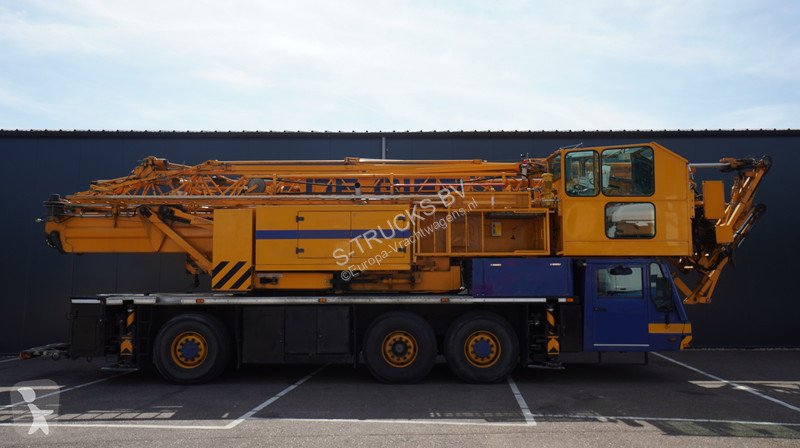 Kamion  SK3777-AT3 6X4 123.000KM