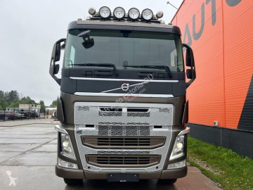 Camion ribaltabile Volvo
